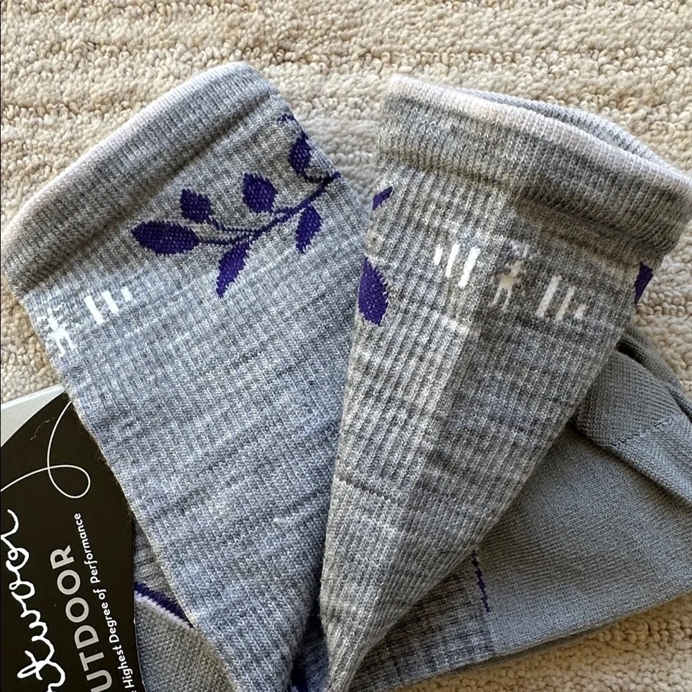 NWT Smartwool Outdoor PhD Hiking Socks Ultra Light Cushion Gray